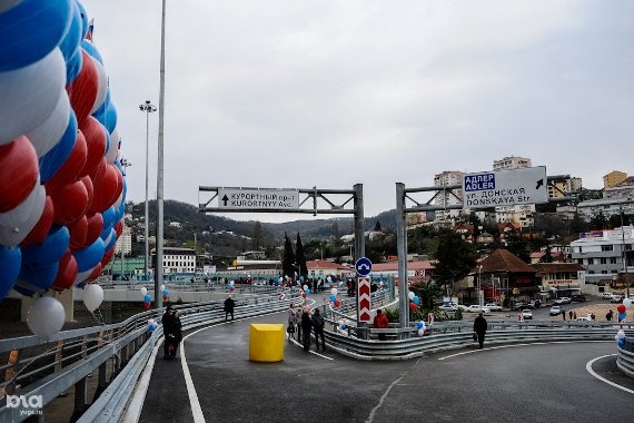 25 марта в Сочи тюменская  компания «Мостострой-11» досрочно сдала в эксплуатацию дорожную развязку